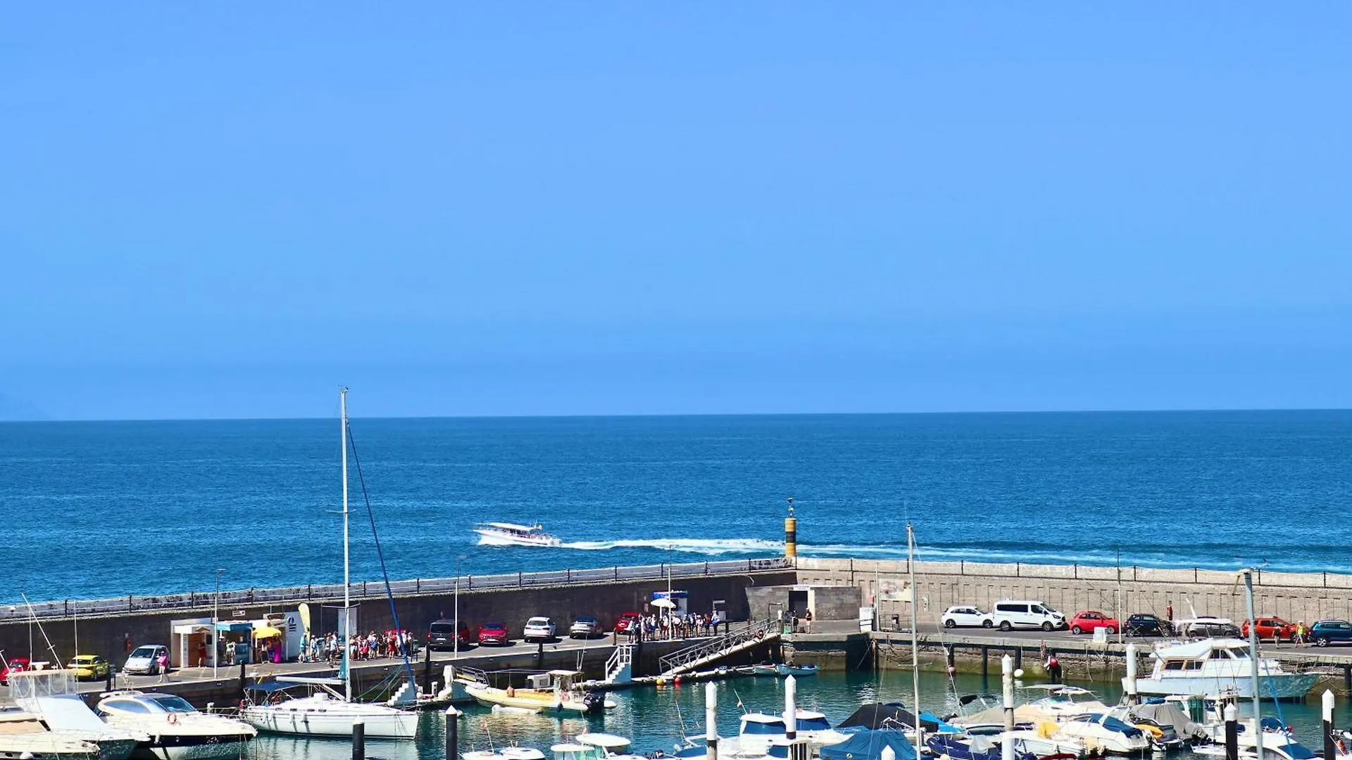 Capitain Beachside Haven Акантиладо-де-Лос-Хигантес Апартаменты