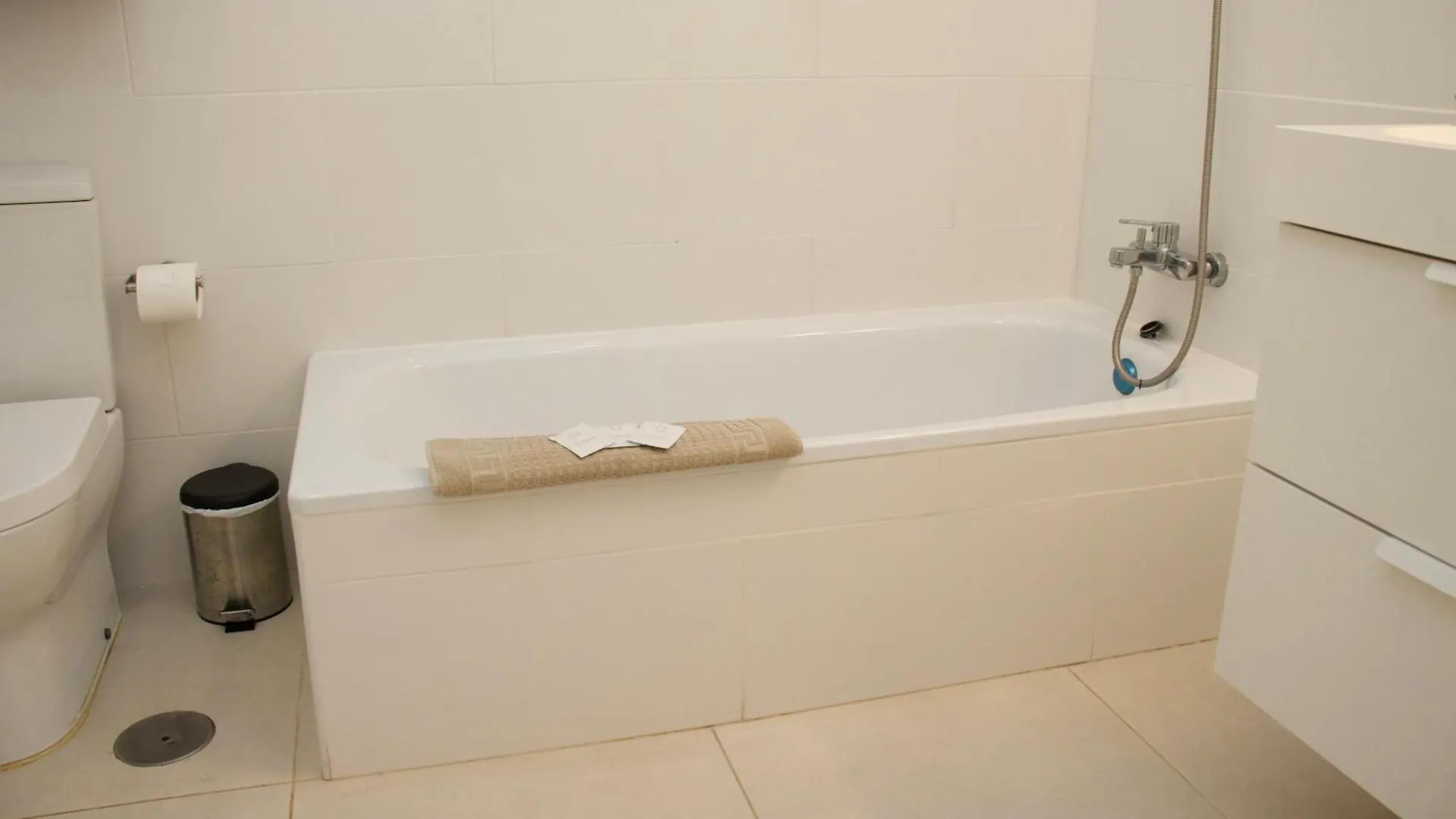 Capitain Beachside Haven Акантиладо-де-Лос-Хигантес