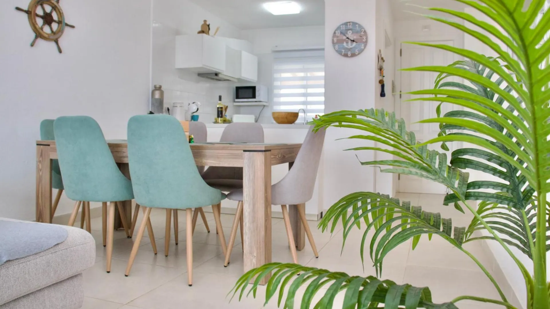 Capitain Beachside Haven Акантиладо-де-Лос-Хигантес